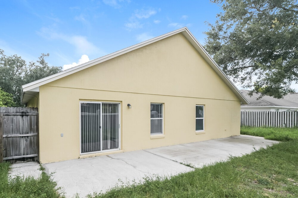 Building Photo - 747 Citrus Dr