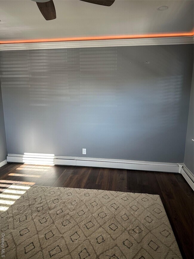 Building Photo - 55 Tulip Ave