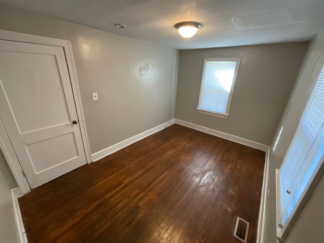 Building Photo - Great Northern Winston-Salem, 3/1 Home con...