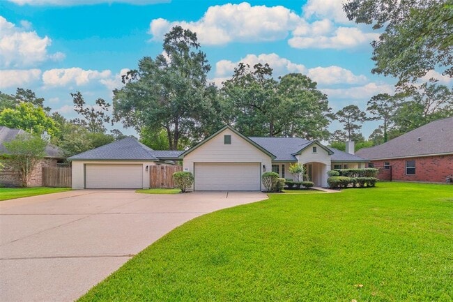 Primary Photo - 910 McDaniel Dr