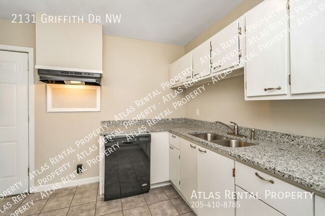 Building Photo - 2131 Griffith Dr NW