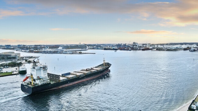 Building Photo - 2100 S Ocean Dr