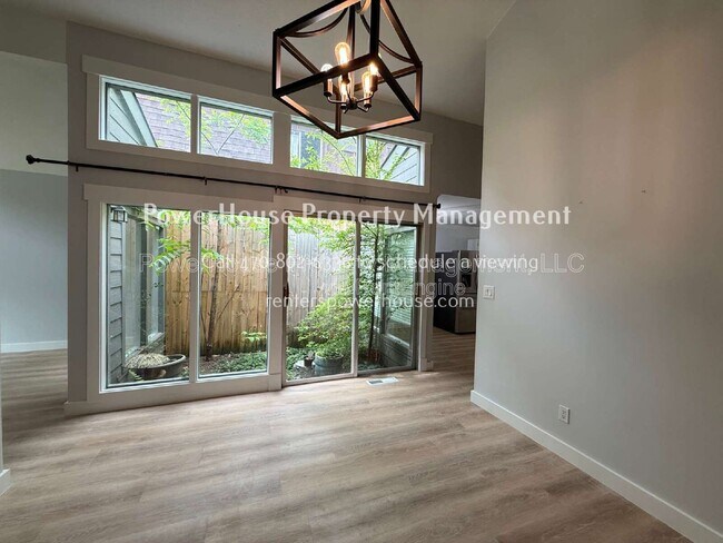 Building Photo - 120 Leeward Ln