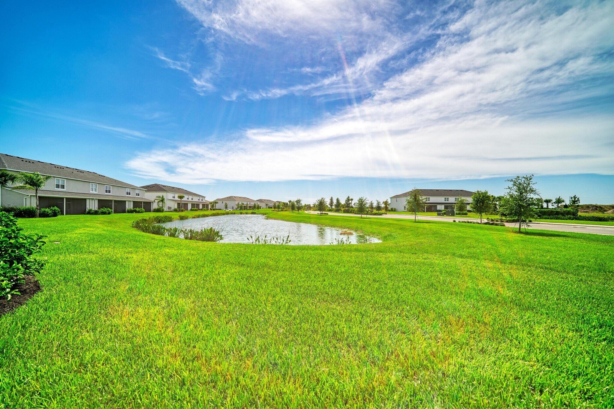 Building Photo - 2206 Washington Palm Ct