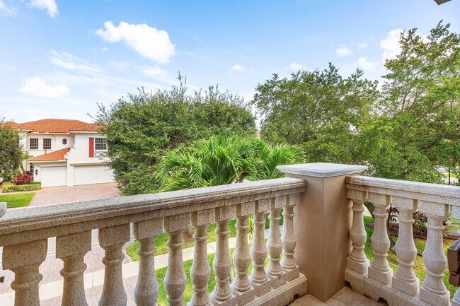 Building Photo - 3381 Lago De Talavera