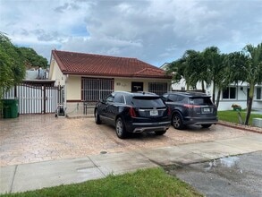 Building Photo - 9075 NW 117th Terrace