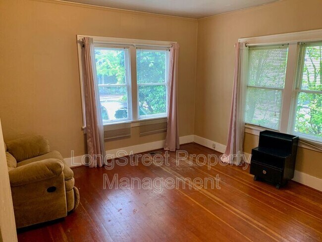 Building Photo - 227 NW 23rd St