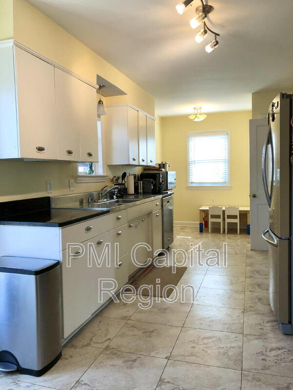 Building Photo - 10305 Ridgemoor Dr