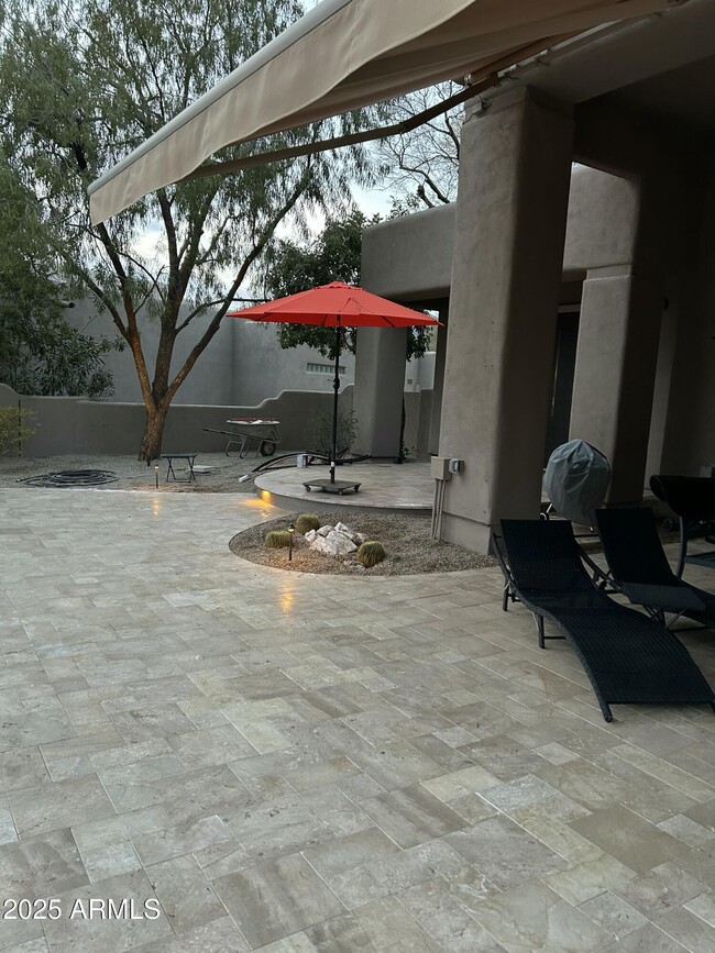 Building Photo - 7485 E Tumbleweed Dr