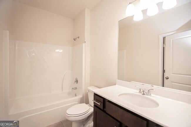 Building Photo - 5863 Krim Dr