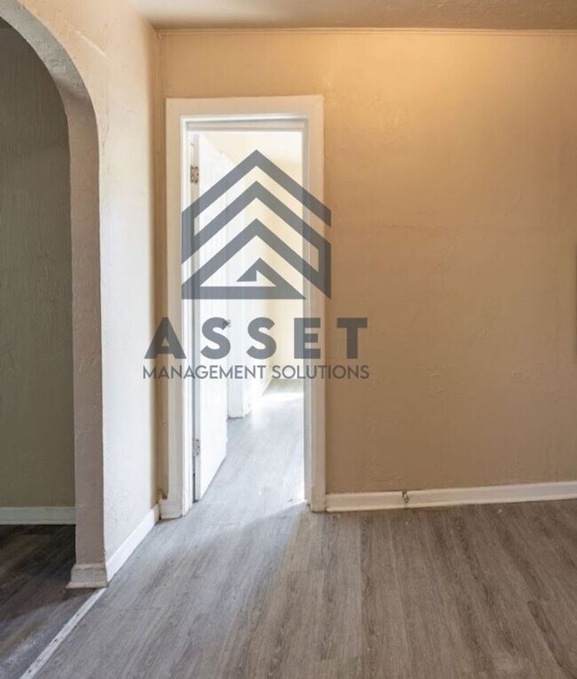 Building Photo - 4 Bedroom Available for Lease & Rent to Own!