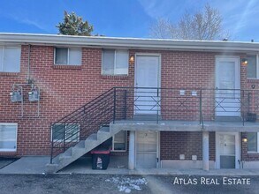 Building Photo - 5430 W 3rd Pl