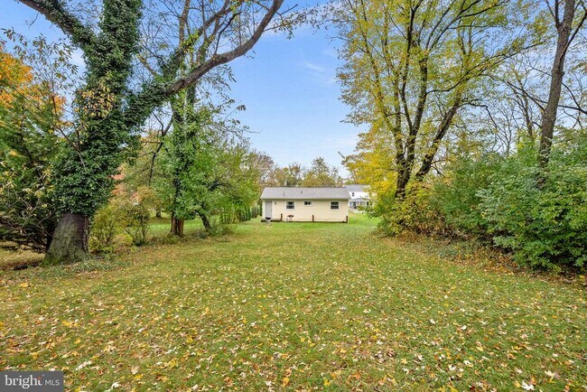 Building Photo - 219 Josephine St