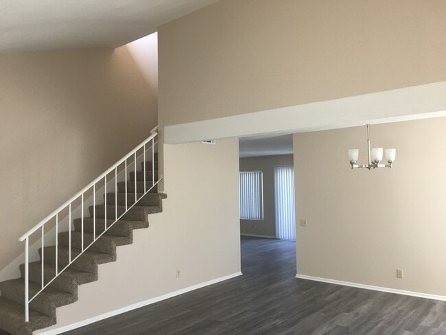 Building Photo - Stunning 5-Bedroom Home for Rent in Desirable Corona Neighborhood!