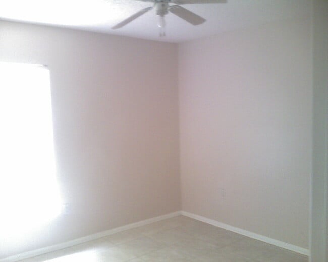 Building Photo - 1745 W Marshall Lake Dr