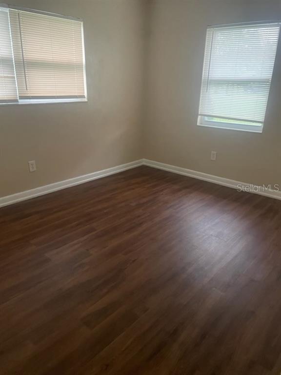 Building Photo - 4090 Oak Dr