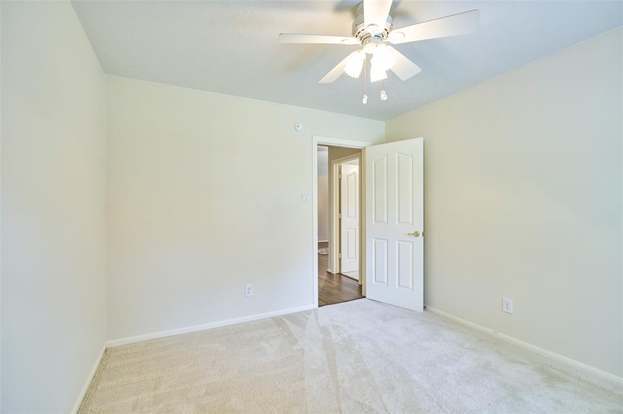 Building Photo - 5030 Deer Point Dr