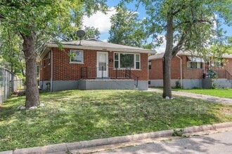 Building Photo - 4452 Eminence Blvd