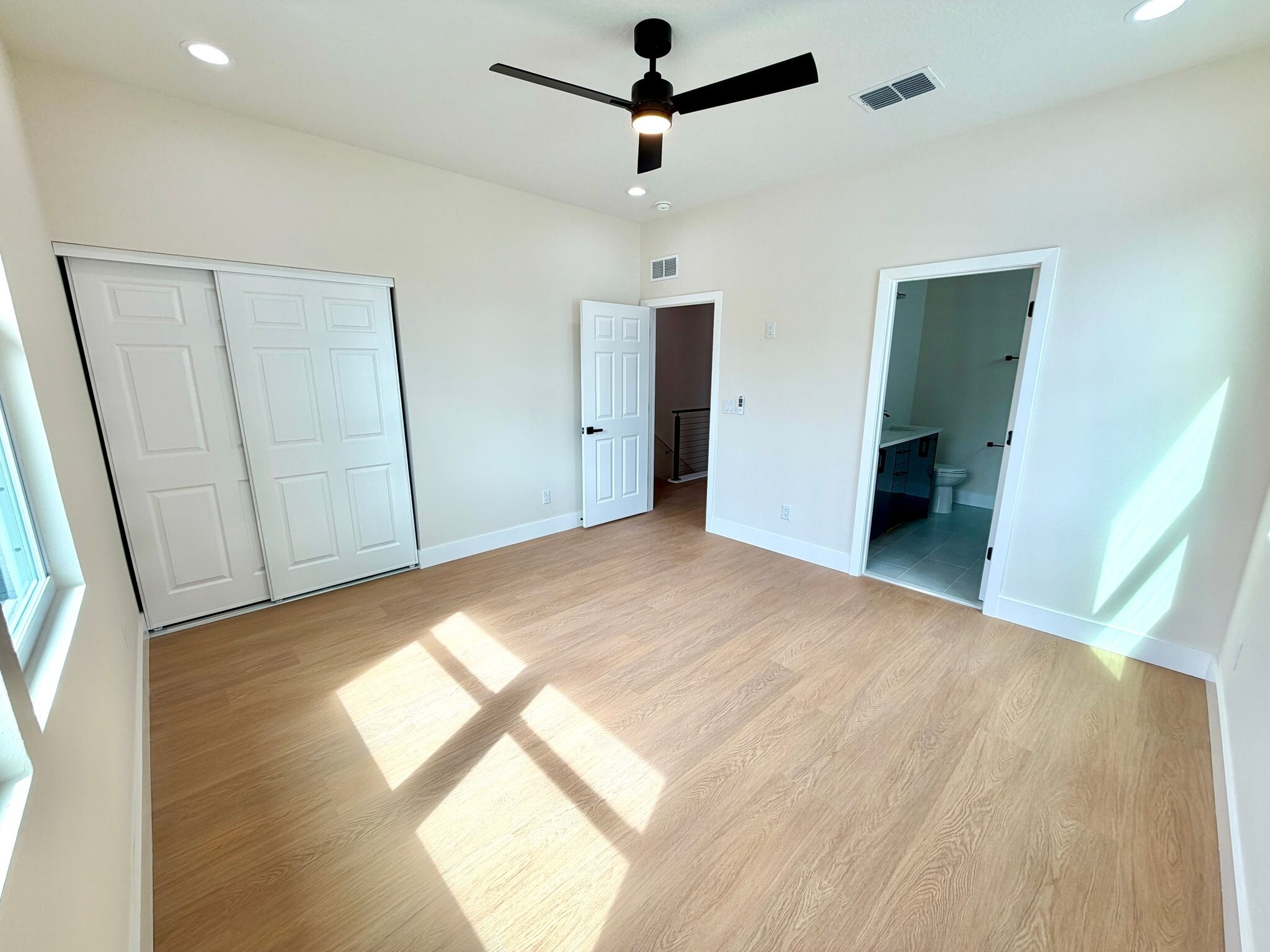 Building Photo - 3614 Temple St