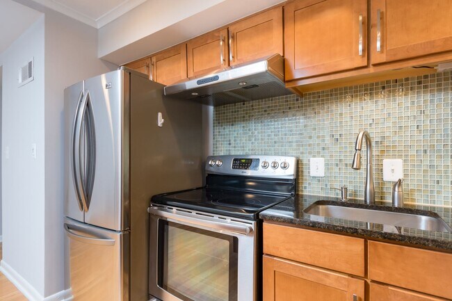 Building Photo - 1437 Rhode Island Ave NW