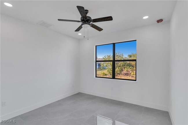 Building Photo - 1005 State Ave