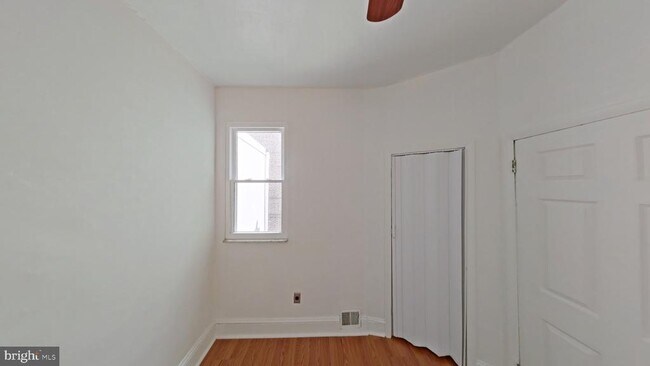 Building Photo - 2629 S Rosewood St