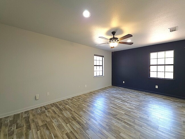 Building Photo - 1330 Private Rd 7905