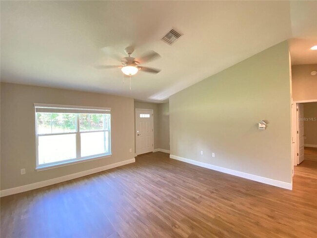 Building Photo - 9065 N Akola Way