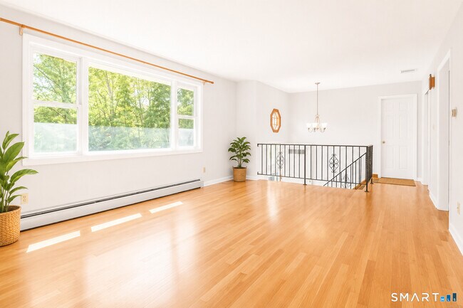Building Photo - 677 Woodtick Rd