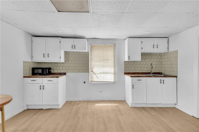 Building Photo - 510 Edgewood Ave