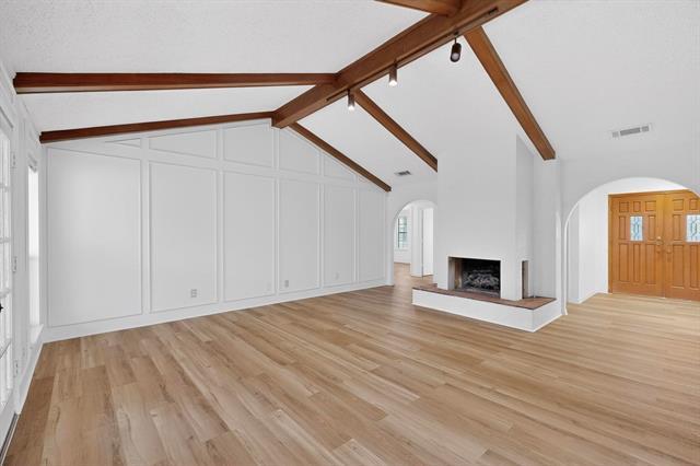 Building Photo - 1910 Glen Hill Dr