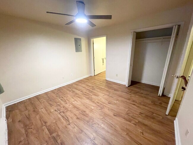 Bedroom - 200 Pilgrims Way