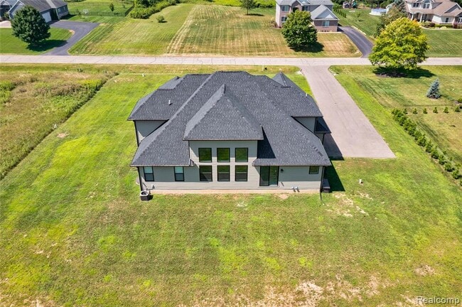 Building Photo - 5344 Birch Dr