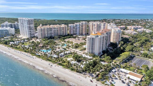 Building Photo - Step into luxury with this fully furnished PH offering stunning ocean and bay views. Located in t...
