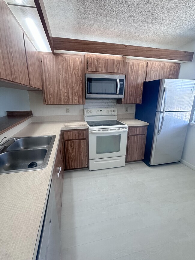 Building Photo - 3511 Village Blvd