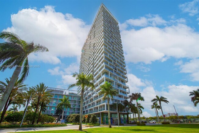 Building Photo - 2000 Metropica Wy
