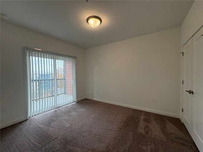 Building Photo - 525 Parkway Dr