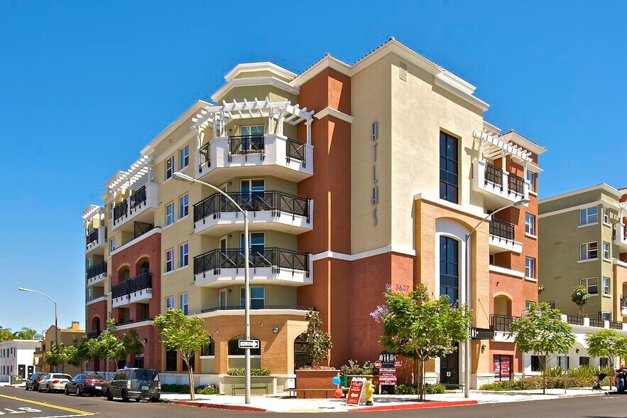 Building Photo - 3650 5th Ave