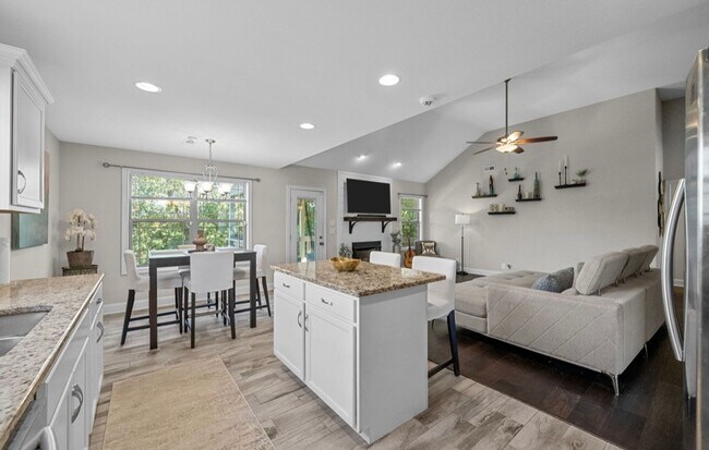 Building Photo - 2828 Russet Ridge Dr