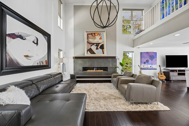 Building Photo - 14030 Mandarin Oaks Ln