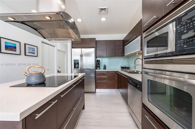 Building Photo - 7928 East Dr