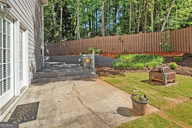 Building Photo - 4220 Hunters Green Way NE