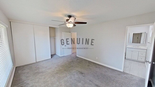 Building Photo - 10062 Los Coyotes Ct