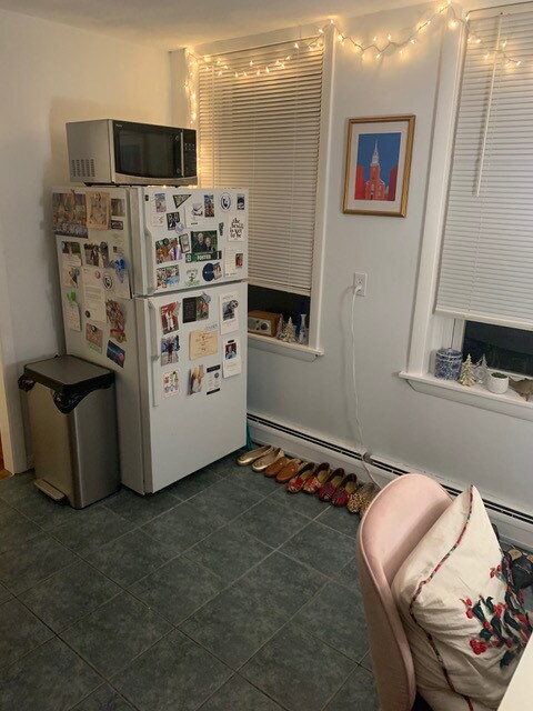 Building Photo - 32 Charter St