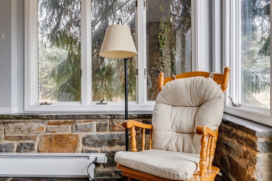 Building Photo - 10417 Liberty Rd