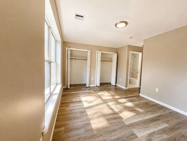 Building Photo - A great rental opportunity in a desirable location!