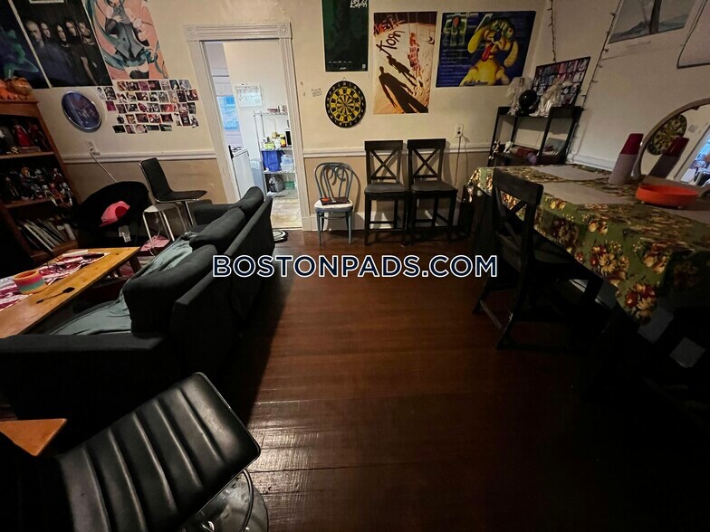 Building Photo - 71 S Huntington Ave