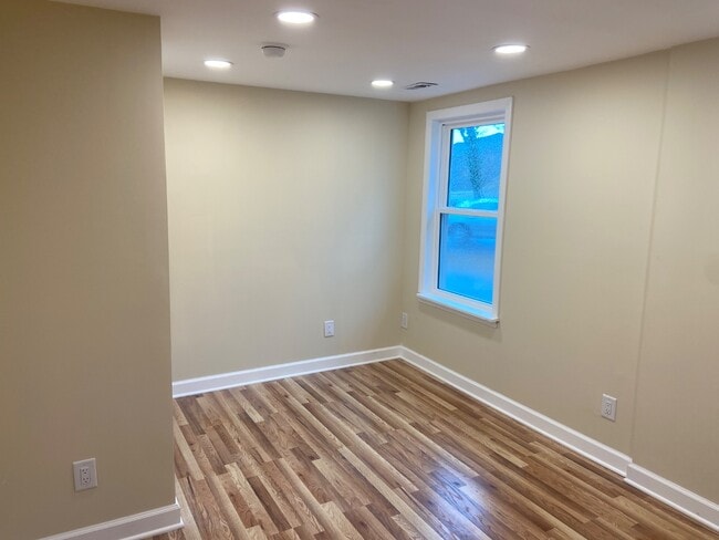 Building Photo - 903 Cattell Rd