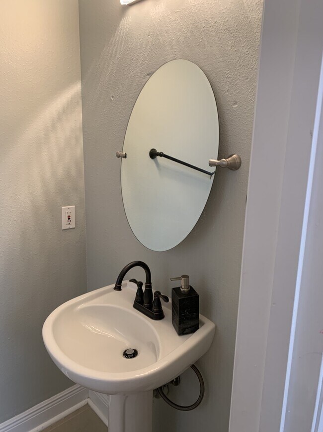 Building Photo - 3129 Santorini Ct