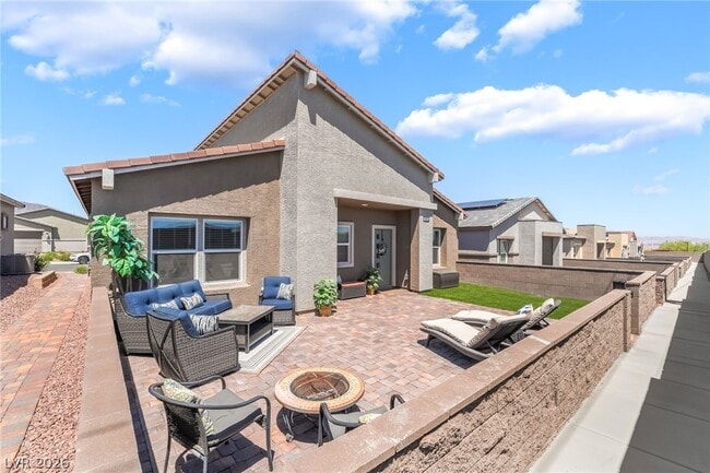 Building Photo - 292 Whitney Crest St